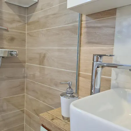 Apartment Habek 1 *